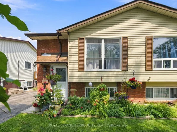 224 Medina Ct, Oshawa, ON L1J 7E1