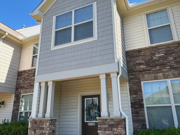 106 Mount Evans Dr — Photo 1