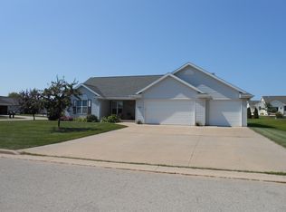 5321 W Pleasant Way, Appleton, WI 54913