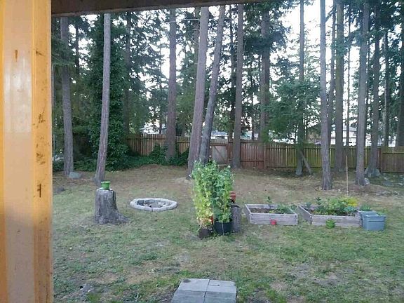 5th image of 374 NW 8th Ave