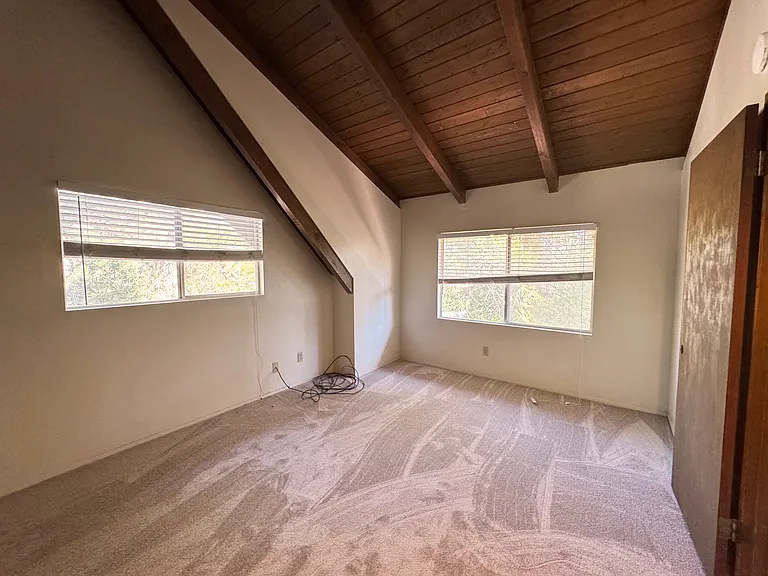 499 Grizzly Rd — Photo 11