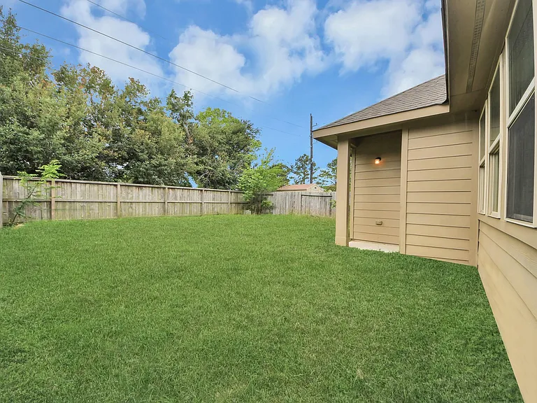 10606 Sun River Falls Dr — Photo 29