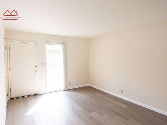 4th image of 1663 Ontario Dr #6