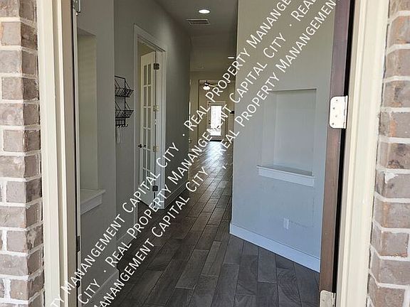 5th image of 209 Falkland St