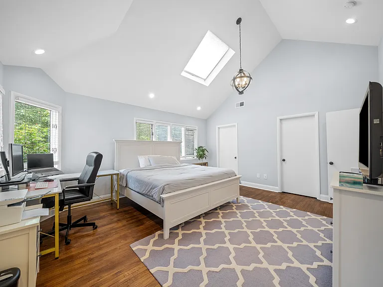 22 Pamrapo Ct W — Photo 24