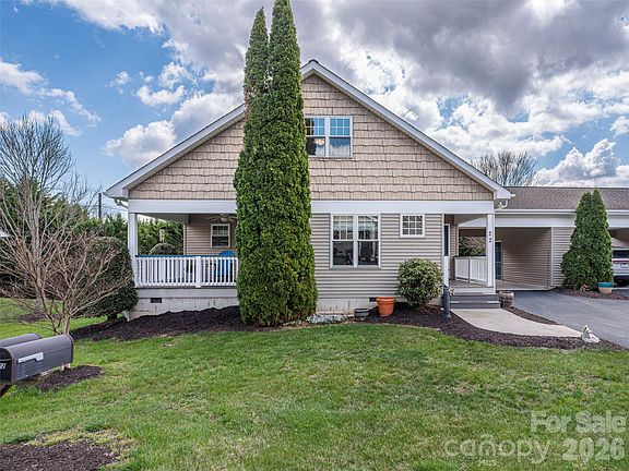 2nd image of 22 Cottage Loop