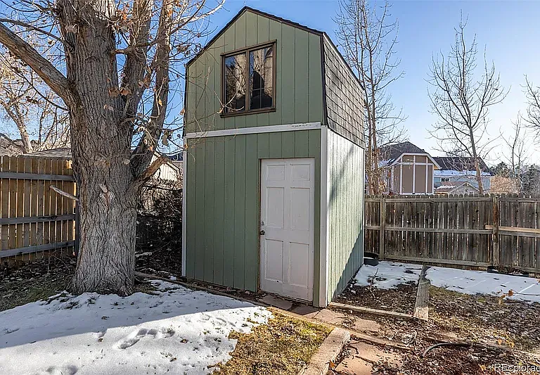 18296 E Layton Pl — Photo 16