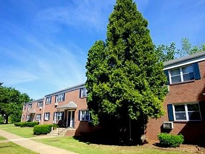 Raritan Landing Apartments — Photo 2