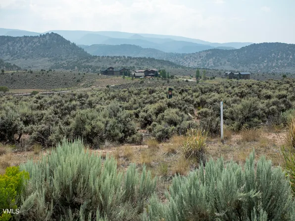 1716 E Haystacker Dr, Eagle, CO 81631