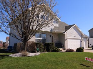 24822 Jensen St, Shorewood, IL 60404