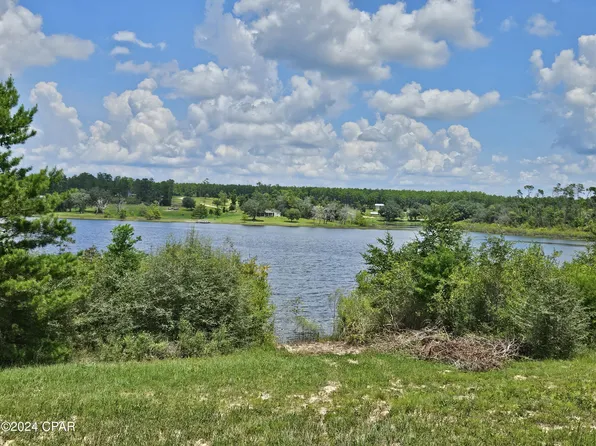 5026 Long Lake Ridge Dr, Chipley, FL 32428