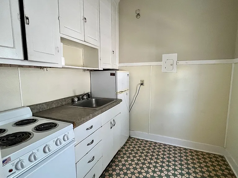 614 S 5th St #1 — Photo 5