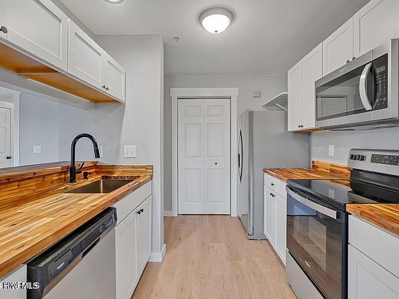 2nd image of 809 March Court #K