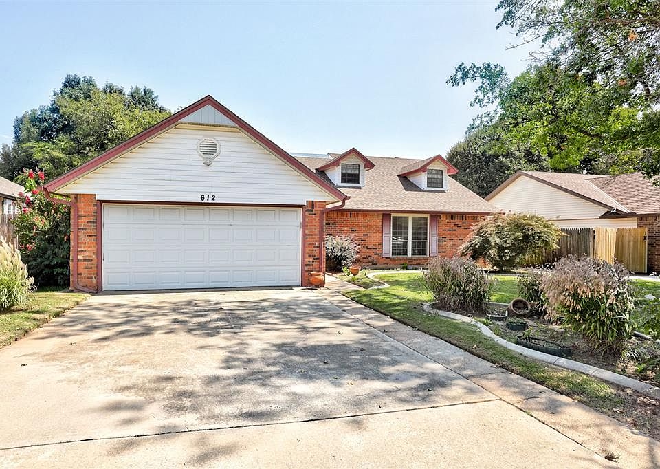 1st image of 612 S Willowood Dr