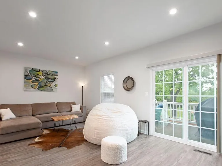 9828 Cedarmass Cir — Photo 20