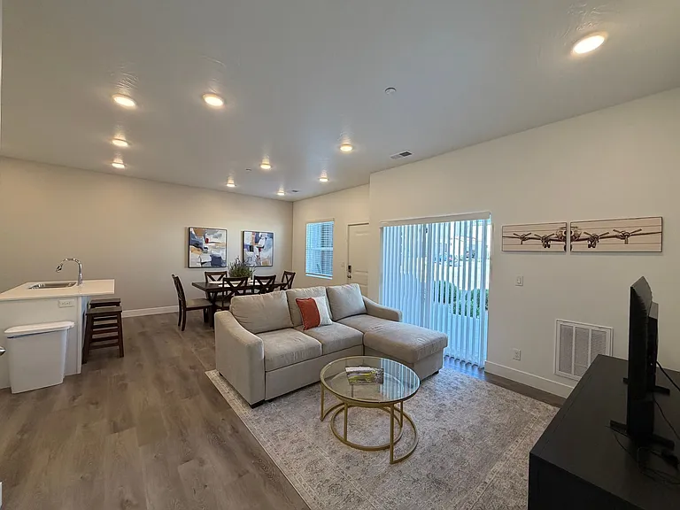 5801 S Garnet Dr #1101 — Photo 10