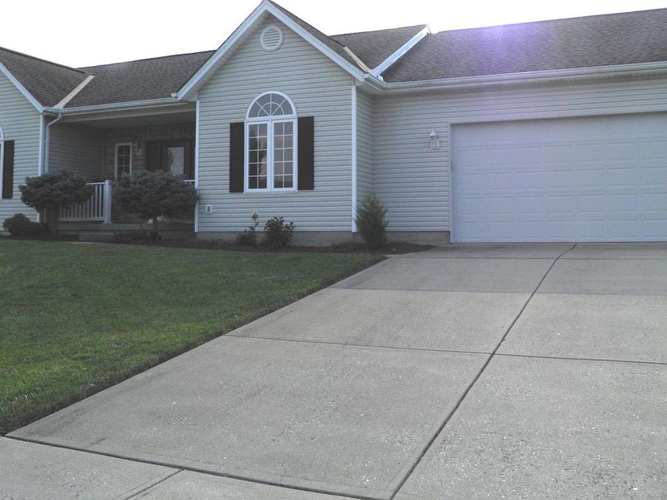 1st image of 555 Eagles View Dr