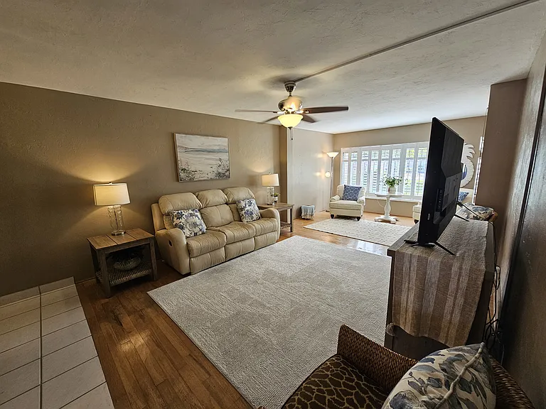 2244 Winkler Ave #108 — Photo 7