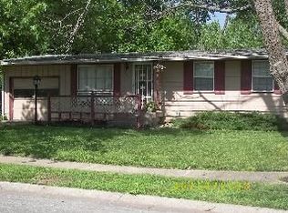 8606 E 93rd Trl, Kansas City, MO 64138