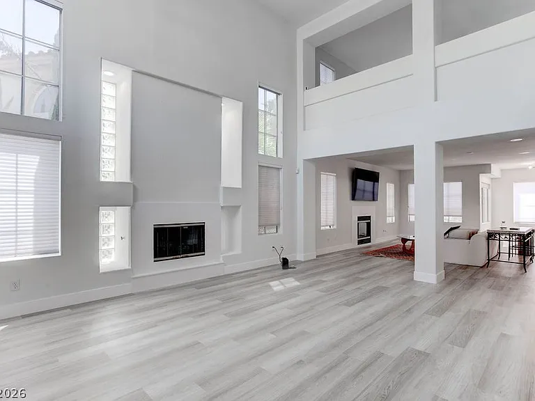 1 Rising Sun Ct — Photo 2