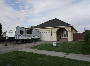 823 S 5th Ave, Pasco, WA 99301