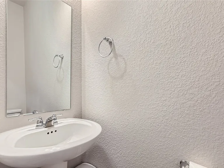2233 Rocoso Trl — Photo 33