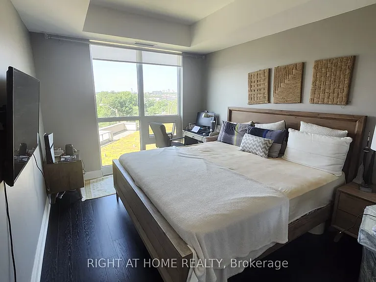 160 Vanderhoof Ave #306 — Photo 20
