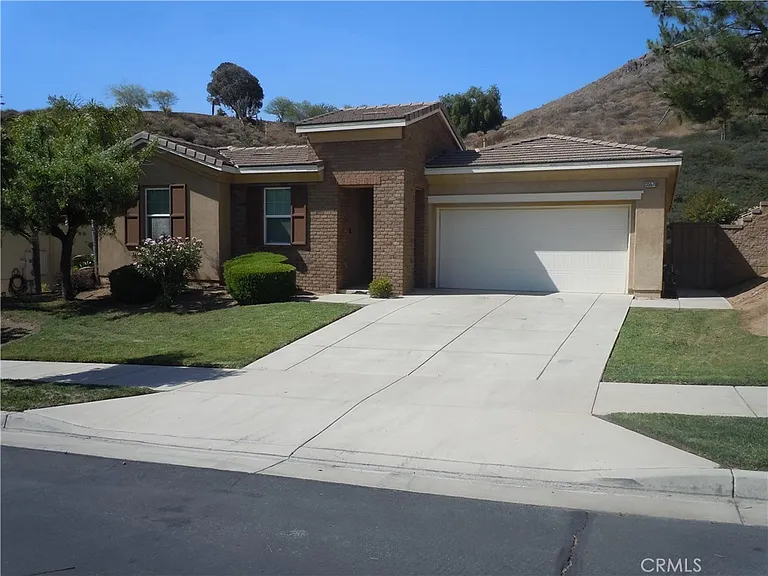 35570 Desert Rose Way — Photo 2