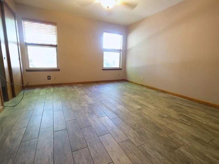 5315 Saratoga Dr NW — Photo 8