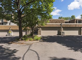 10231 Berkshire Rd, Bloomington, MN 55437