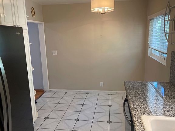 5th image of 12841 Woodbridge St Unit 13