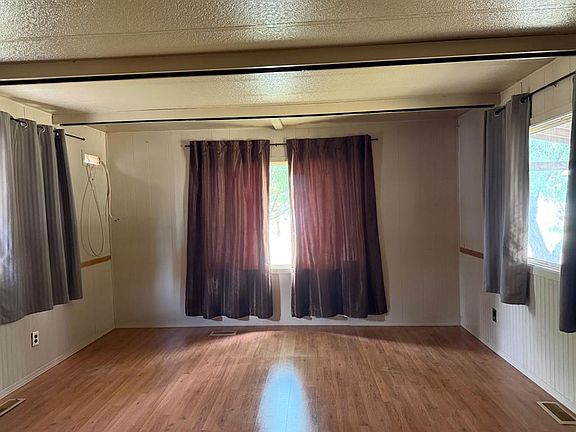 3rd image of 171 SW 2nd Ave
