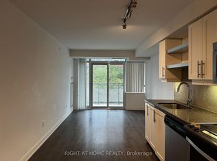 525 Adelaide St W #723, Toronto, ON M5V 0N7