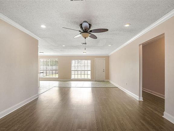 2nd image of 26 N Blue Ridge Ct
