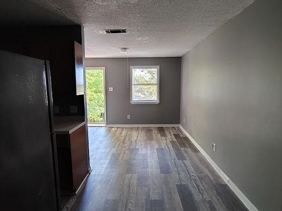 2nd image of 3 Meredith Ct #E