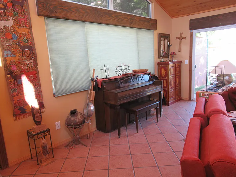 307 Falls Creek Cir — Photo 8