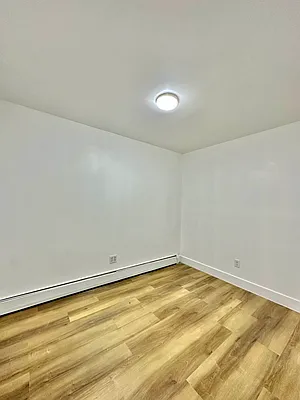 Rented by EXR | media 5