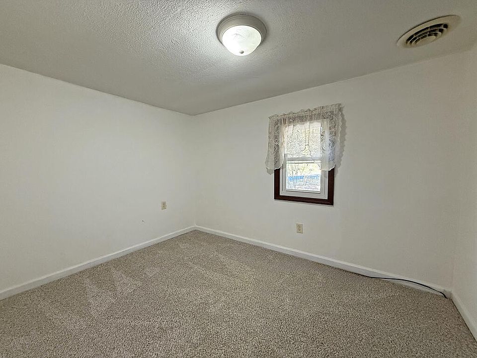 19th image of 1227 Mount Carmel Dr