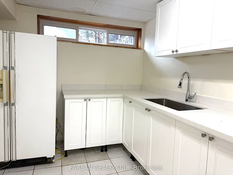 255 Sussex Ave #BASEMENT — Photo 13