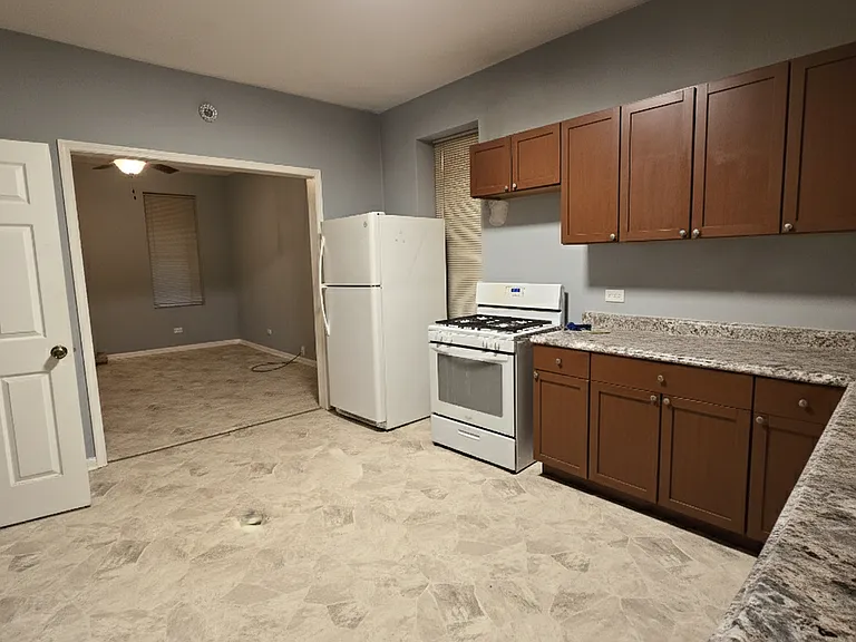 2324 W 24th St #1R — Photo 1