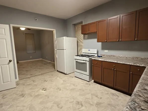 2324 W 24th St, Chicago, IL