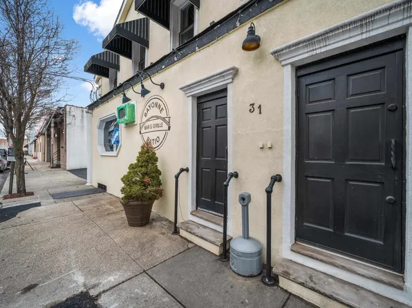 31 Cottage Street image 2 of 50