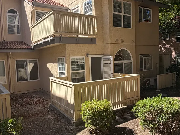 907 Forest Run, Hercules, CA 94547