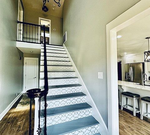 2nd image of 110 Thomas Dr
