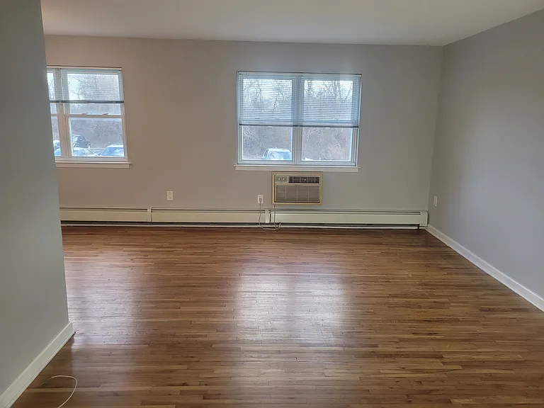 56 Manchester Ct #B — Photo 13