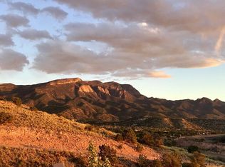 5 Pine Rd, Placitas, NM 87043