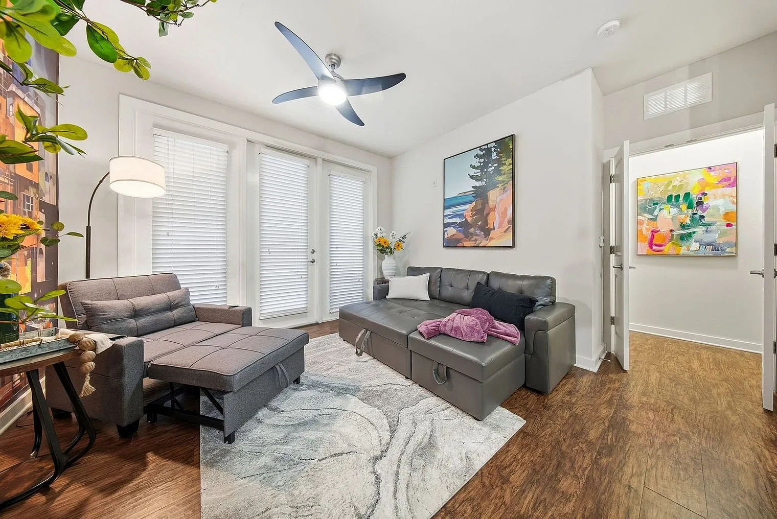 2 bed, 2.0 bath, 1097 sqft, $13,471 — Photo 2