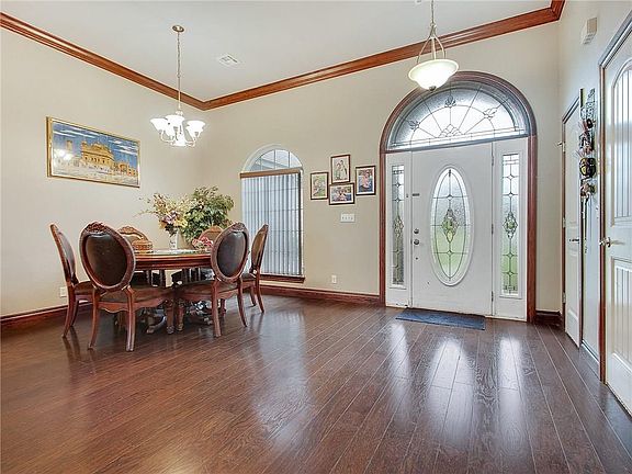 4th image of 1203 Bluestem Dr