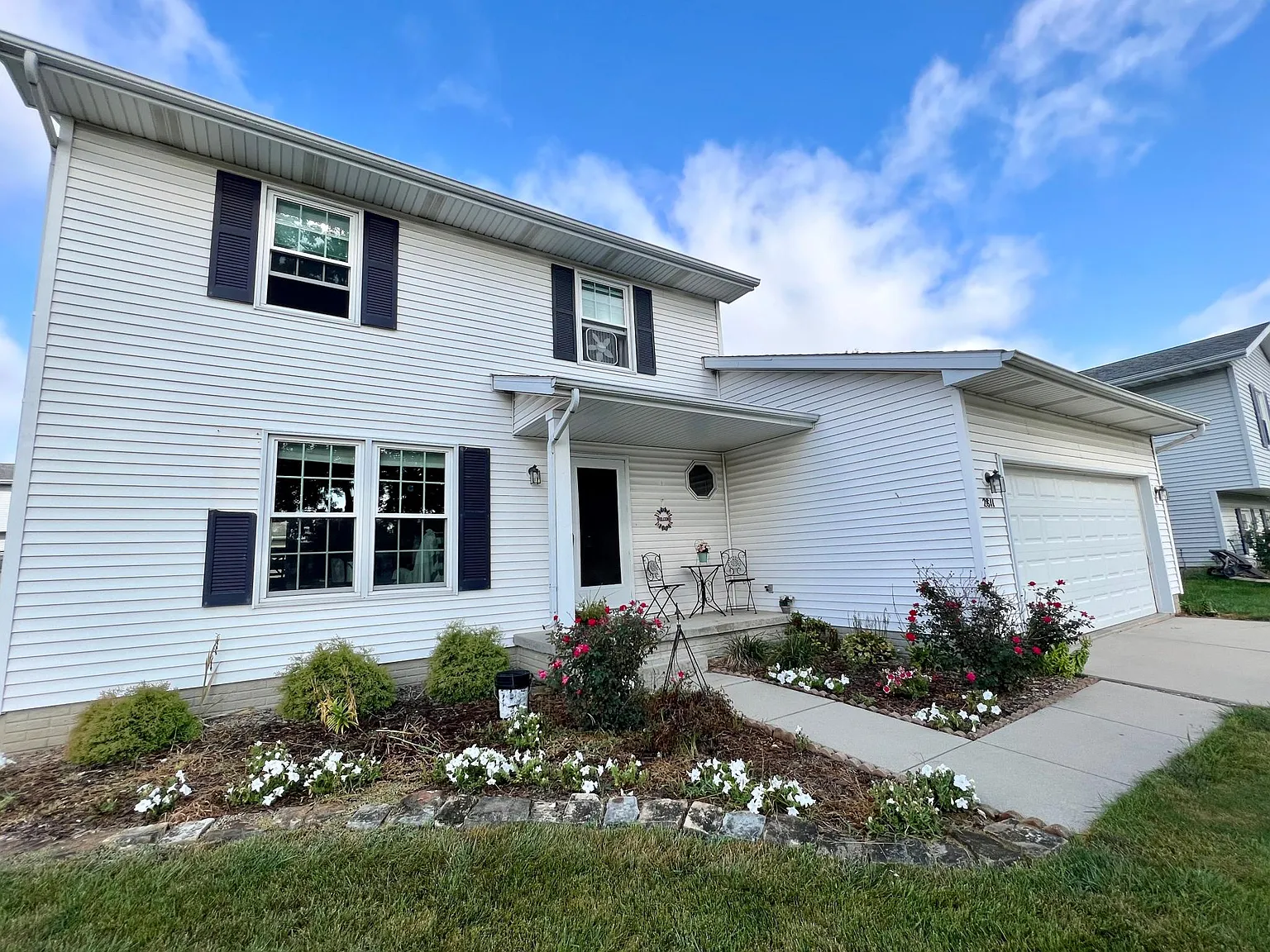 2811 Rutherford Drive — Photo 2