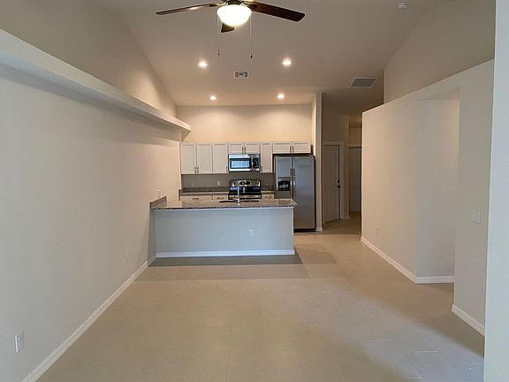 5th image of 843 Mohawk Pkwy #0
